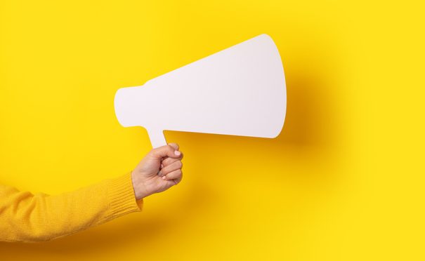 reflujo la voz cuerdas vocales