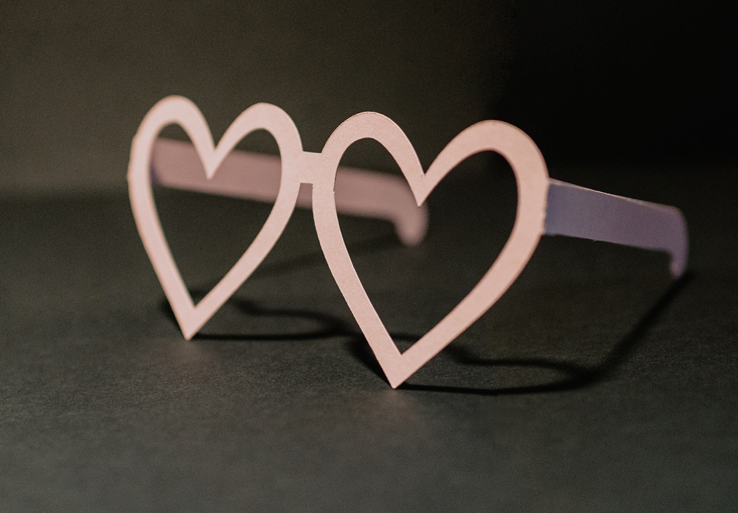 love bombing qué es
