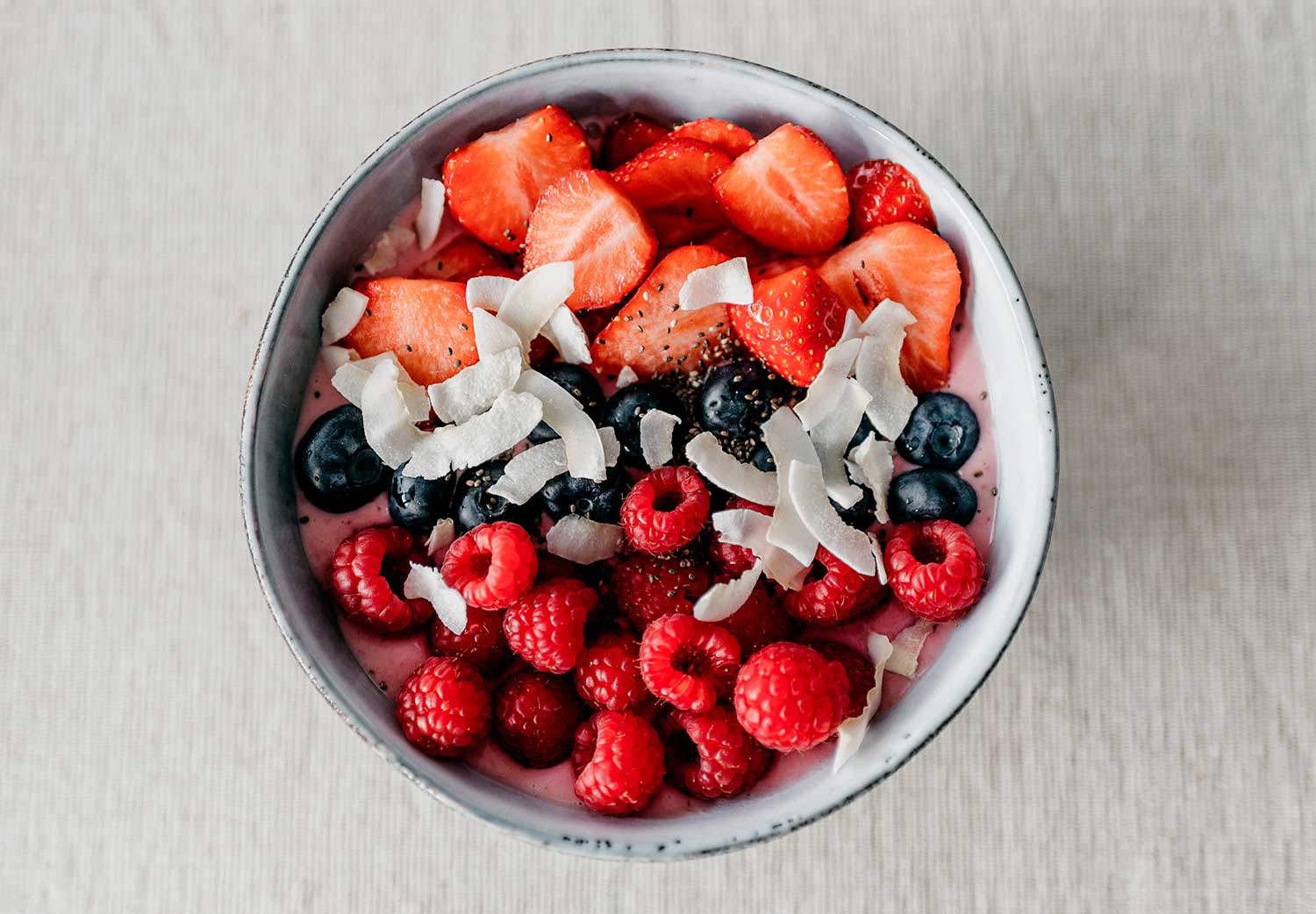 fruto-rojo-fresas-salud-del-cerebro-martha-debayle