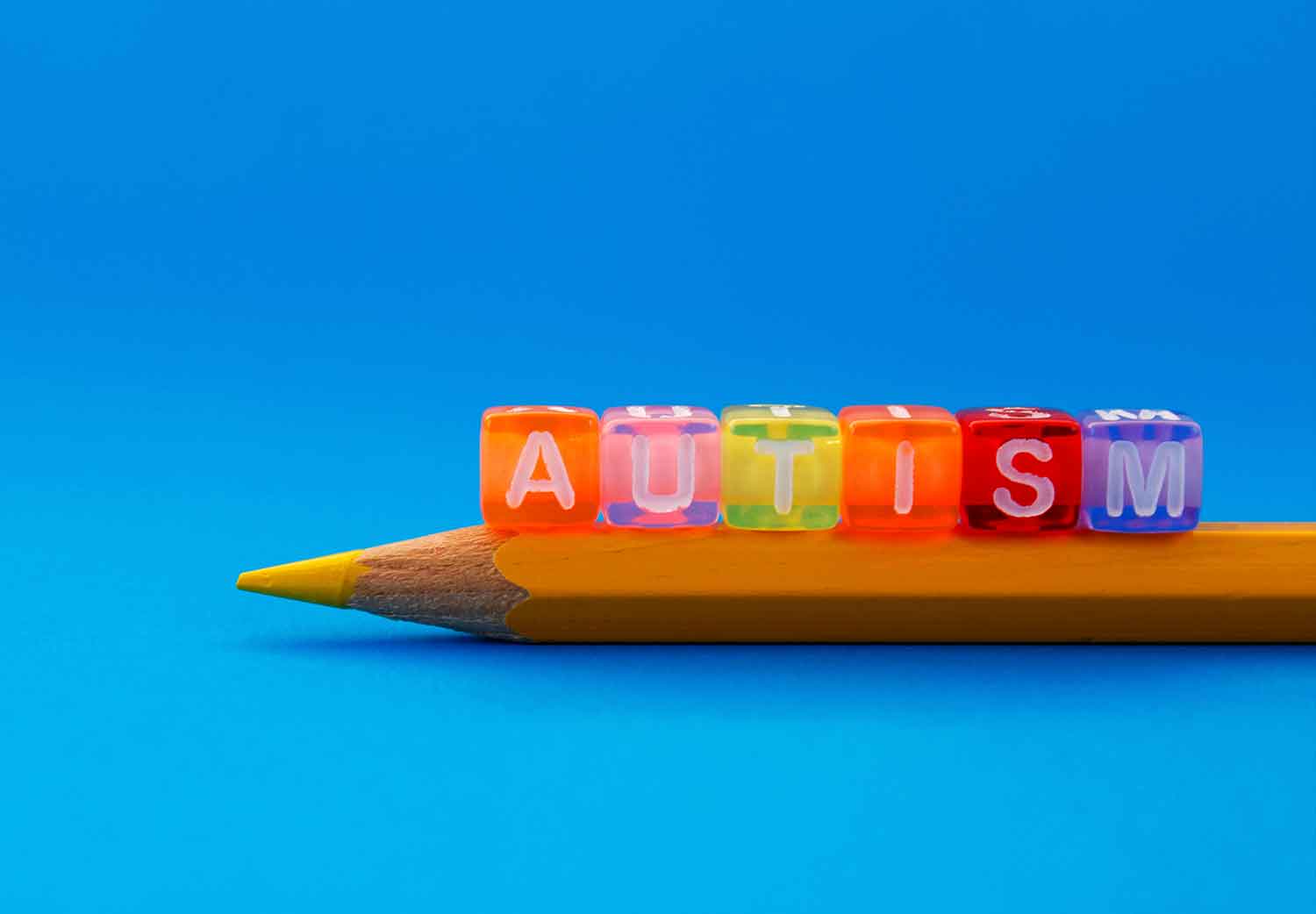 como-saber-si-un-hijo-es-autista
